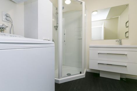 Photo of property in Victoria Villas, 23/35u Pirie Street, Mount Victoria, Wellington, 6011