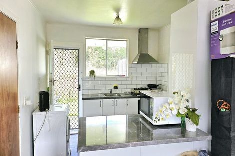 Photo of property in 10f3 Rawson Street, Tawa, Wellington, 5028
