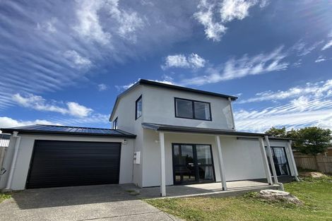 Photo of property in 16 Ebony Place, Massey, Auckland, 0614