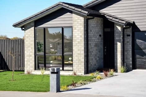 Photo of property in 18 Tiroake Street, Ruakura, Hamilton, 3214
