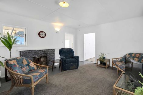 Photo of property in 3 Murch Place, Tawhero, Whanganui, 4500