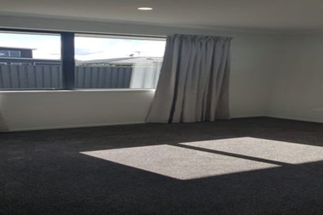 Photo of property in 24 Sando Way, One Tree Point, 0118