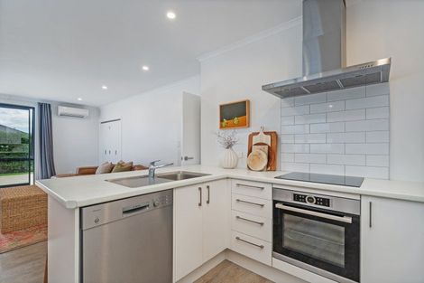 Photo of property in 5 Victoria Street, Coromandel, 3506