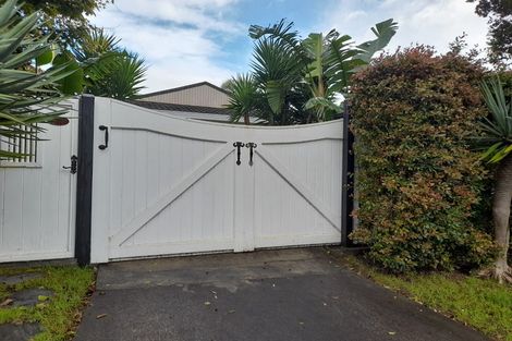 Photo of property in 22 Leaming Place, Clarks Beach, 2122