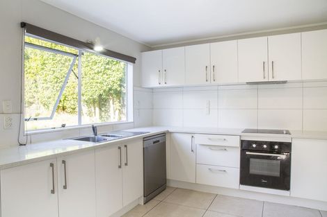 Photo of property in 26 Richards Avenue, Forrest Hill, Auckland, 0620