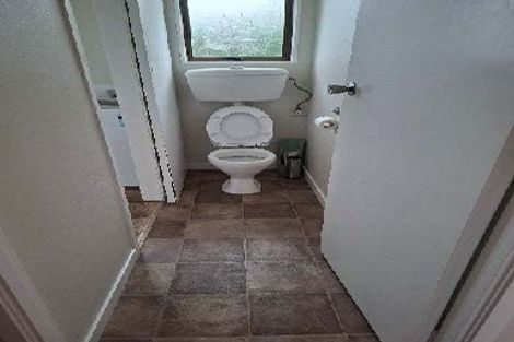 Photo of property in 2 Prion Place, One Tree Point, 0118