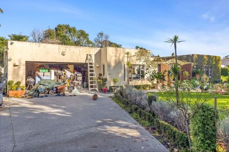 Photo of property in 14 Station Road, Huapai, Kumeu, 0810