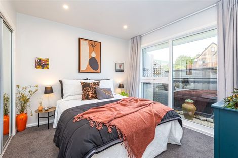 Photo of property in 10 Ladbrokes Place, Fendalton, Christchurch, 8052