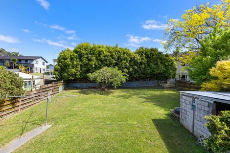 Photo of property in 4 Amorino Drive, Red Beach, 0932