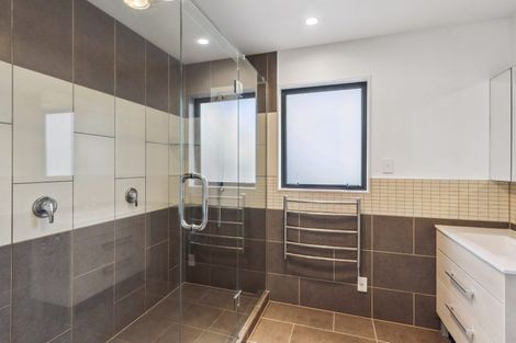Photo of property in 34 Renown Road, Raumati South, Paraparaumu, 5032