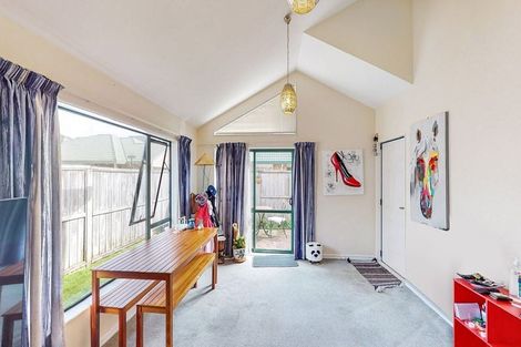 Photo of property in Miramar Villas, 6u7 Brussels Street, Miramar, Wellington, 6022