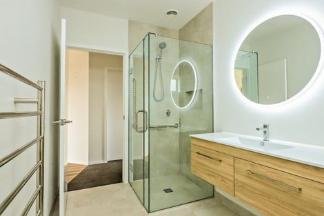 Photo of property in 22 Cassin Place, Taradale, 4112