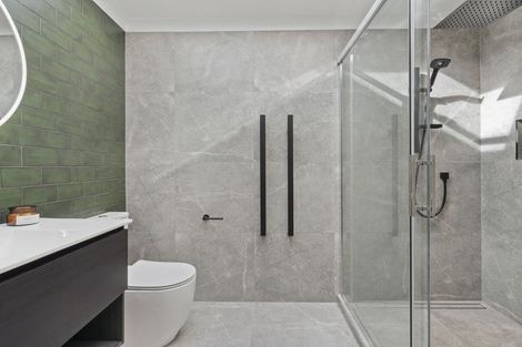 Photo of property in 2 Oakum Road, Whitby, Porirua, 5024