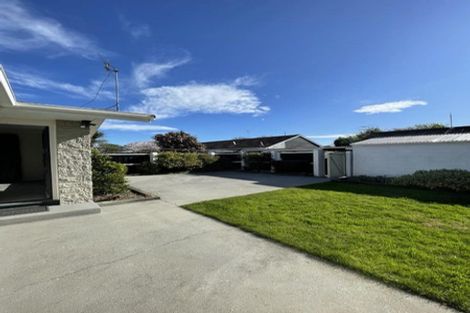 Photo of property in 8 Steadman Road, Broomfield, Christchurch, 8042
