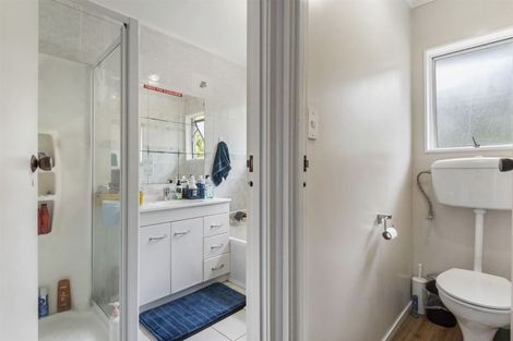 Photo of property in 1/10 Halder Place, Torbay, Auckland, 0632