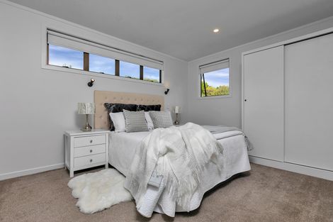 Photo of property in 192 Henderson Valley Road, Henderson, Auckland, 0612