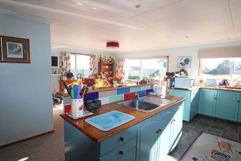 Photo of property in 52 Wellington Street, Enfield, Oamaru, 9491