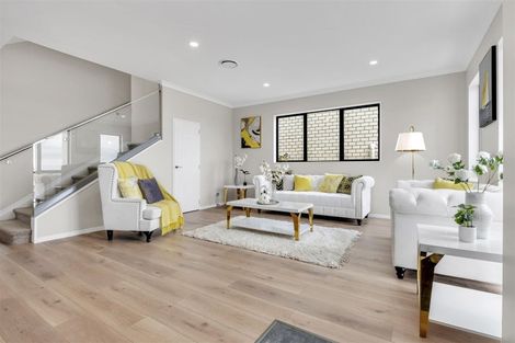 Photo of property in 5 Elevation Street, Flat Bush, Auckland, 2019