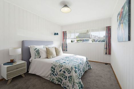 Photo of property in 15-16 Amberley Grove, Hutt Central, Lower Hutt, 5010