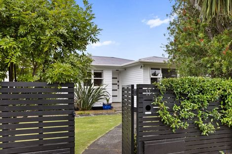 Photo of property in 11 Brennan Avenue, Te Atatu Peninsula, Auckland, 0610