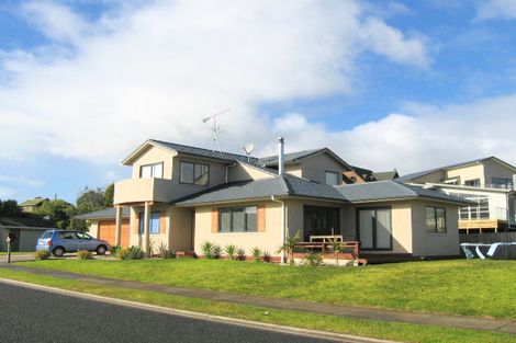 Photo of property in 8 Toomer Place, Beachlands, Auckland, 2018