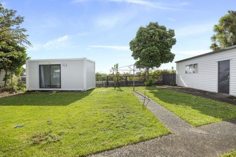 Photo of property in 6 Calgher Avenue, Waitara, 4320