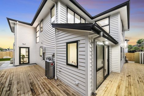 Photo of property in 11 Tawapou Close, Massey, 0614