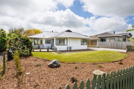 Photo of property in 12 Humber Street, Rongotea, 4476