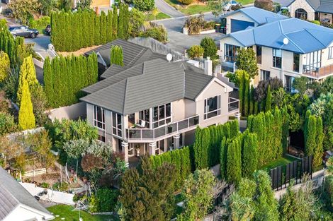 Photo of property in 16 Highcrest Heights, Westmorland, Christchurch, 8025