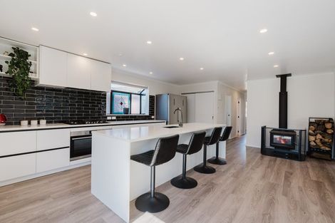 Photo of property in 18 Jasmine Avenue, Dinsdale, Hamilton, 3204