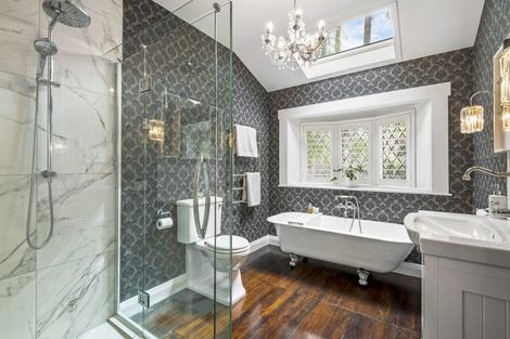 Photo of property in 1 Milton Road, Northcote Point, Auckland, 0627