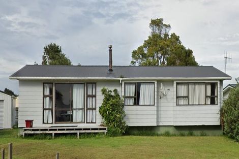 Photo of property in 2 Prion Place, One Tree Point, 0118