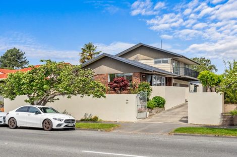 Photo of property in 207 Maidstone Road, Avonhead, Christchurch, 8042
