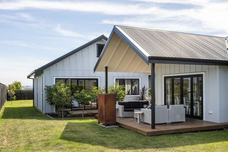 Photo of property in 23 Rich Rise, Havelock North, 4130