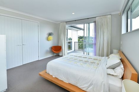 Photo of property in 56 Grovenor Drive, Orewa, 0931