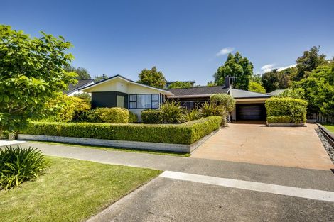 Photo of property in 23 Kent Terrace, Taradale, Napier, 4112
