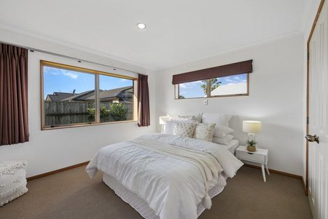Photo of property in 5 Shire Place, Papamoa Beach, Papamoa, 3118