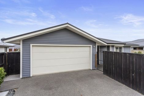 Photo of property in 73 Kippenberger Avenue, Rangiora, 7400