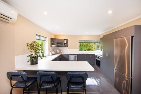 Photo of property in 30 Kilkenny Place, Fitzherbert, Palmerston North, 4410