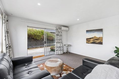 Photo of property in 2/1 Delaware Crescent, Russley, Christchurch, 8042