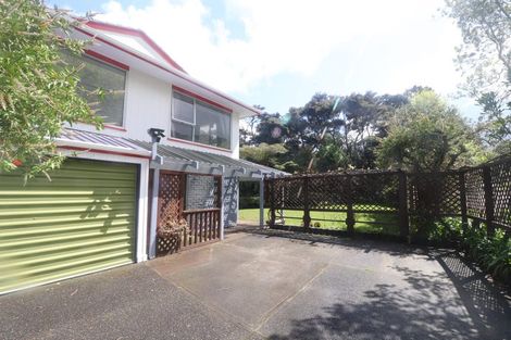 Photo of property in 10 Celeste Place, Totara Vale, Auckland, 0627