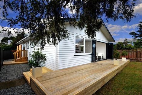 Photo of property in 2/53 Lancaster Road, Beach Haven, Auckland, 0626