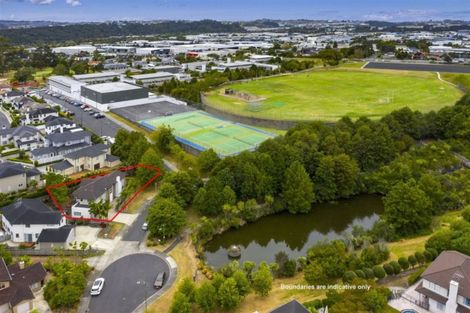 Photo of property in 64 English Oak Drive, Schnapper Rock, Auckland, 0632