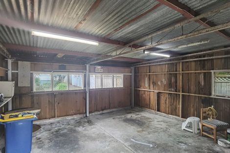 Photo of property in 31 Lowtherhurst Road, Massey, Auckland, 0614