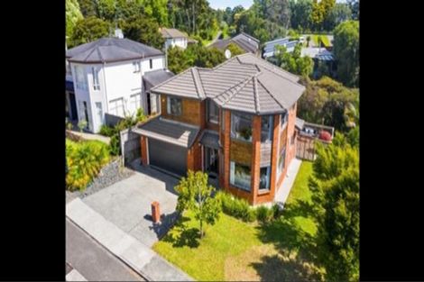 Photo of property in 46 Newbury Place, Schnapper Rock, Auckland, 0632