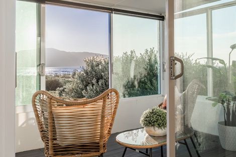 Photo of property in 7 Manly Street, Paraparaumu Beach, Paraparaumu, 5032