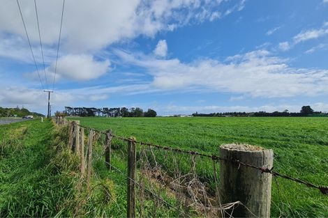 Photo of property in 1205 Devon Road, Bell Block, 4373