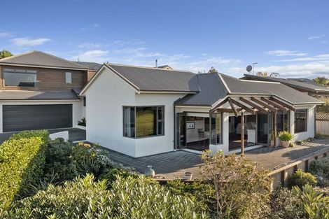 Photo of property in 4 Kororako Grove, Whalers Gate, New Plymouth, 4310