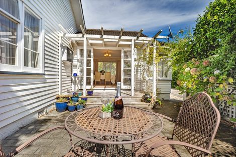 Photo of property in 4 Duke Street, Levin, 5510