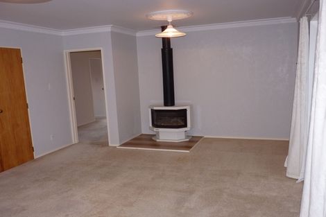 Photo of property in 62 Rokino Road, Hilltop, Taupo, 3330